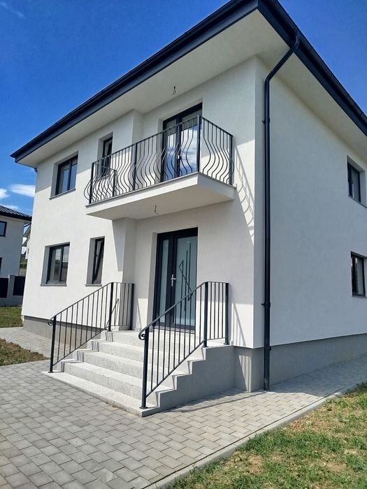Vând  casă nouă  la cheie  în cartier Burdujeni, Suceava