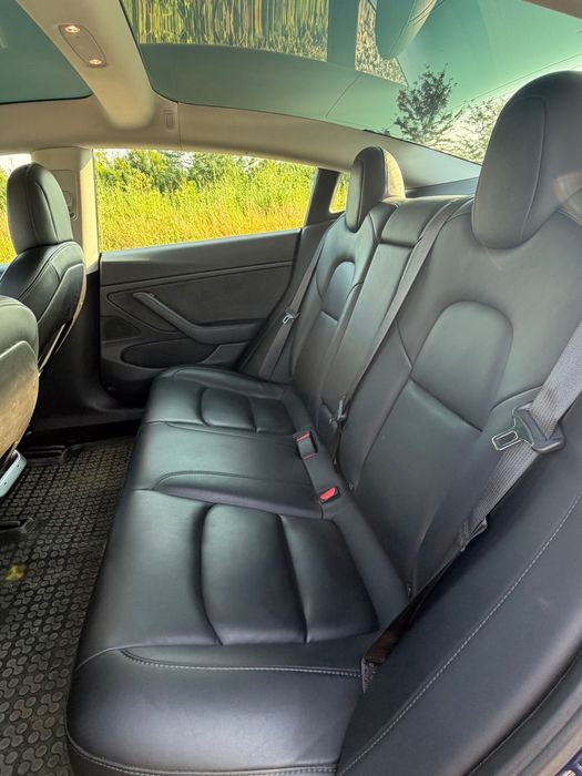 TESLA Model 3 0 — imagine 5