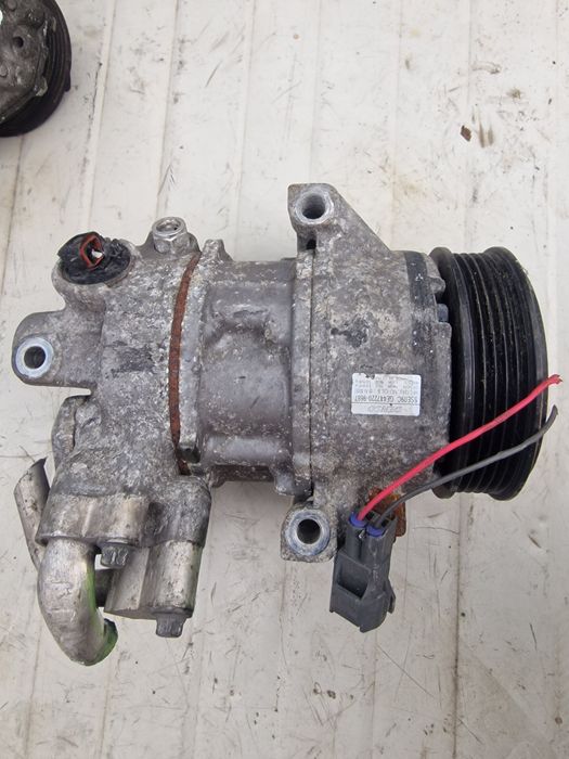 Compresor clima Mitsubishi Colt 1.1b 1.3b 1.5 benzina