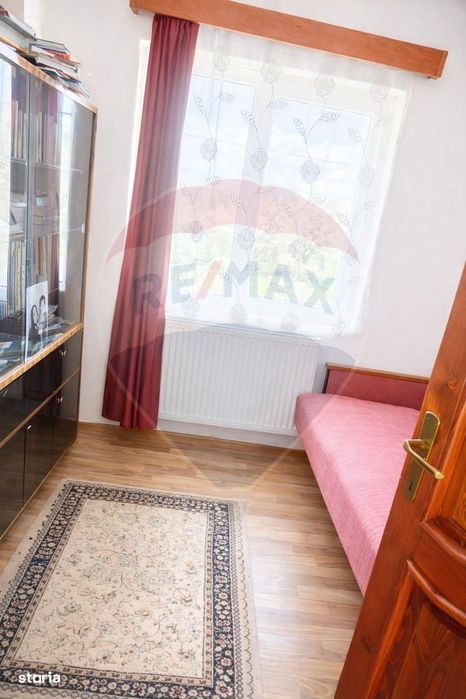 Casă / Vilă 5 camere, curte amenajată, mutare imediata