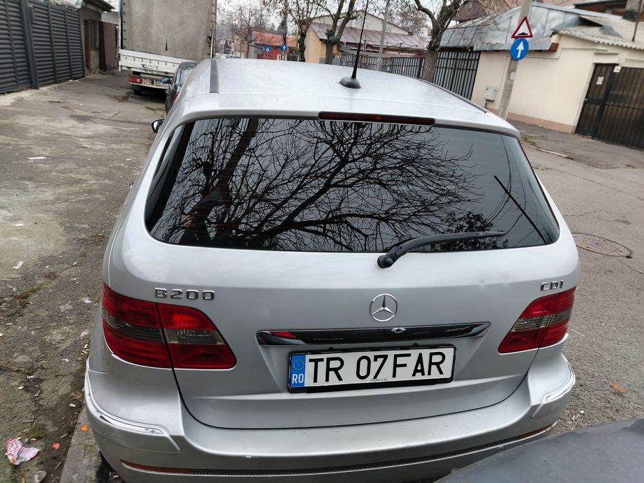 Vând Mercedes clasa B 20 d an 2007