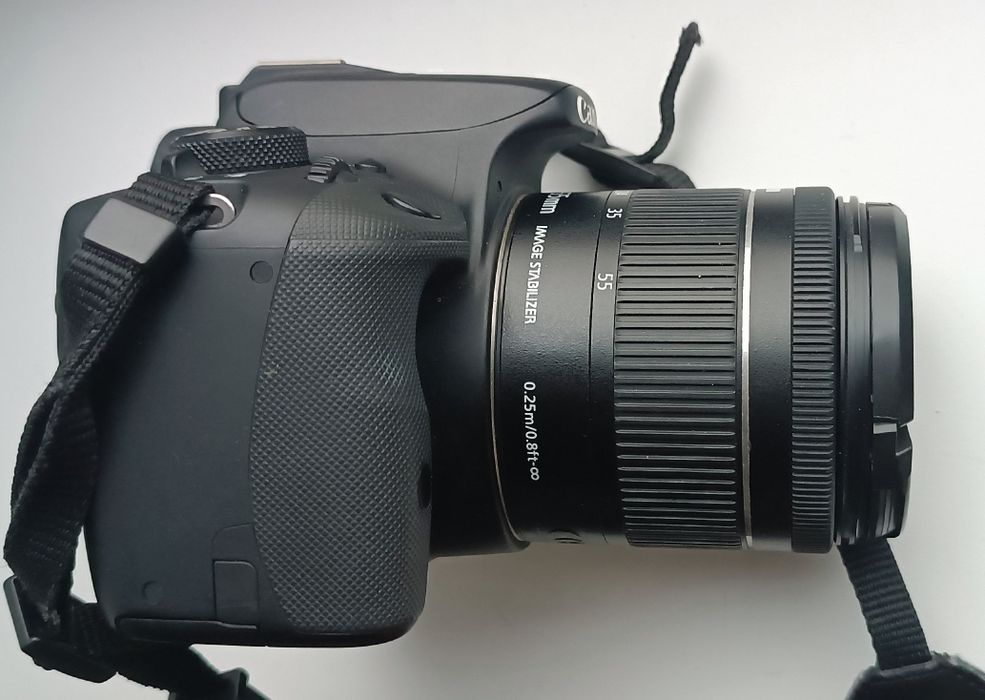 Canon eos 100d (Touch screen, 18Mp, Full HD)