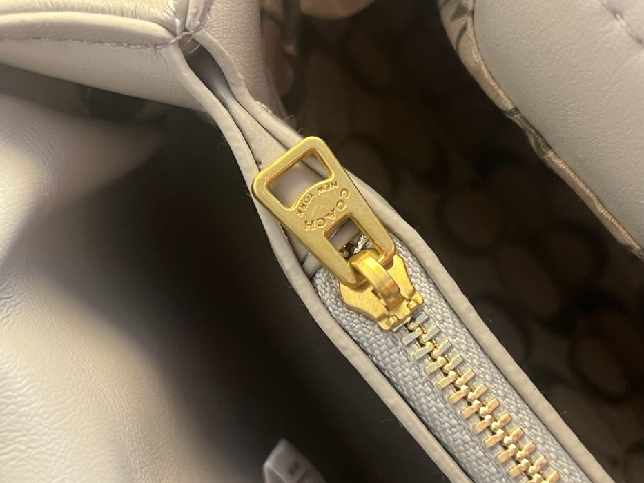 Geanta COACH noua