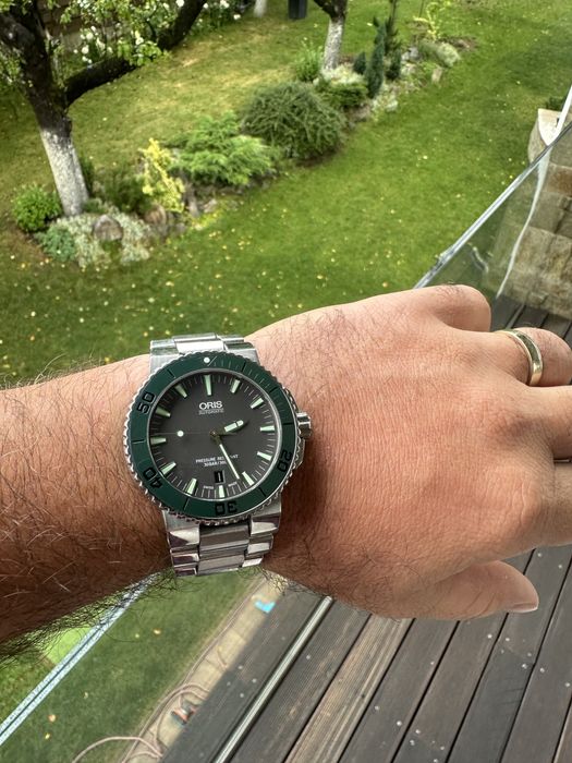 Oris aquis date automatic