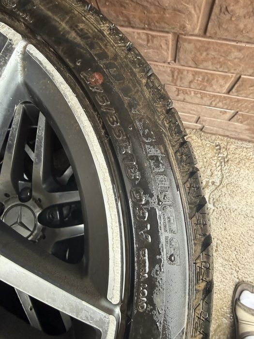 Продам диски с зимними шинами