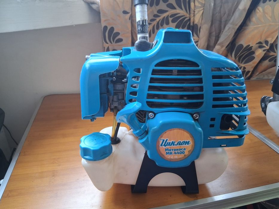 De vanzare 2 motocoase profi