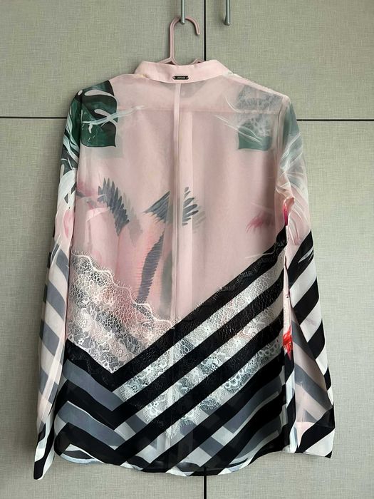 Дамска риза Guess и дънки Guess и Desigual