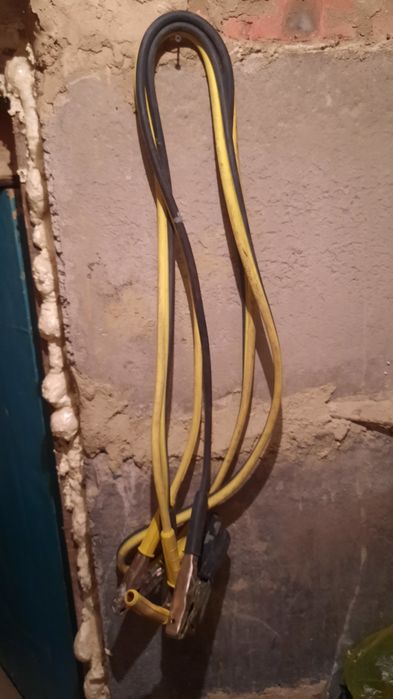 Пусковой провод для прикуривания