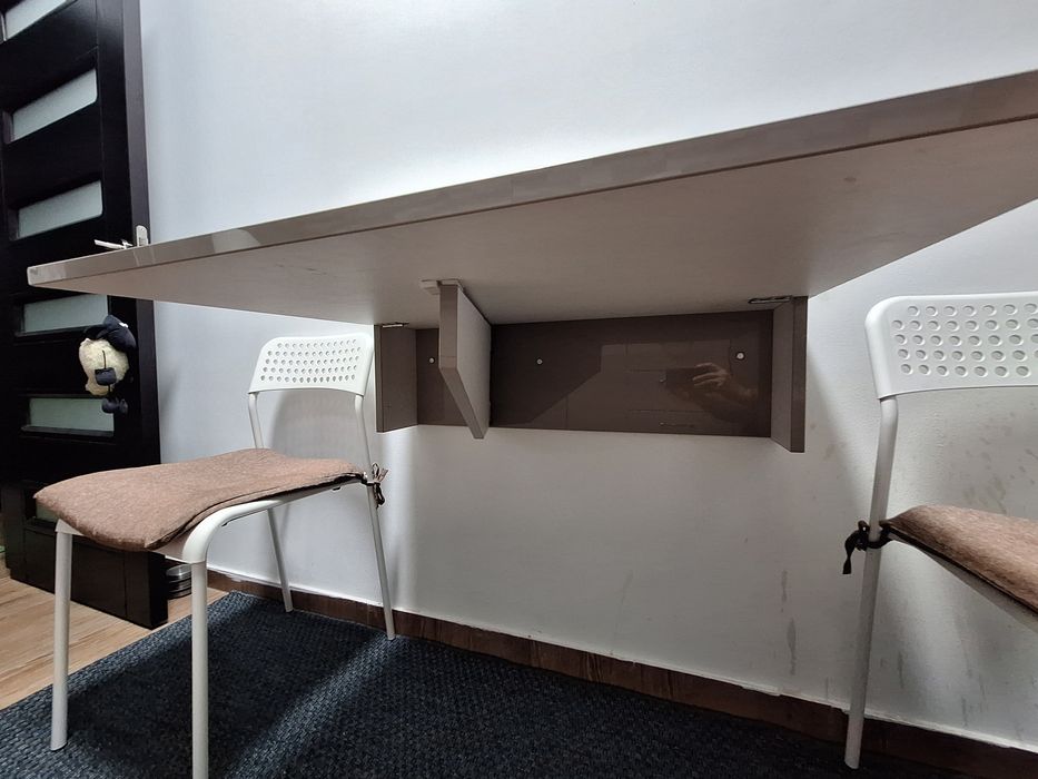 Masa pliabila de perete