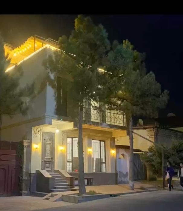 Дом в центре города. Ул.ИСАЕВА