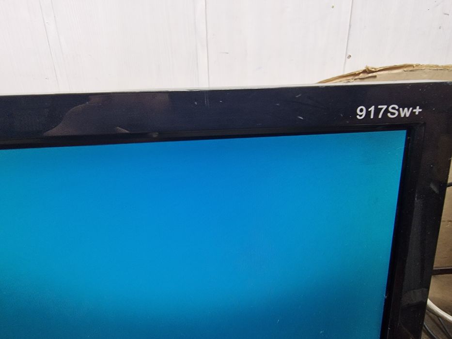 Монитор компьютерный 19"