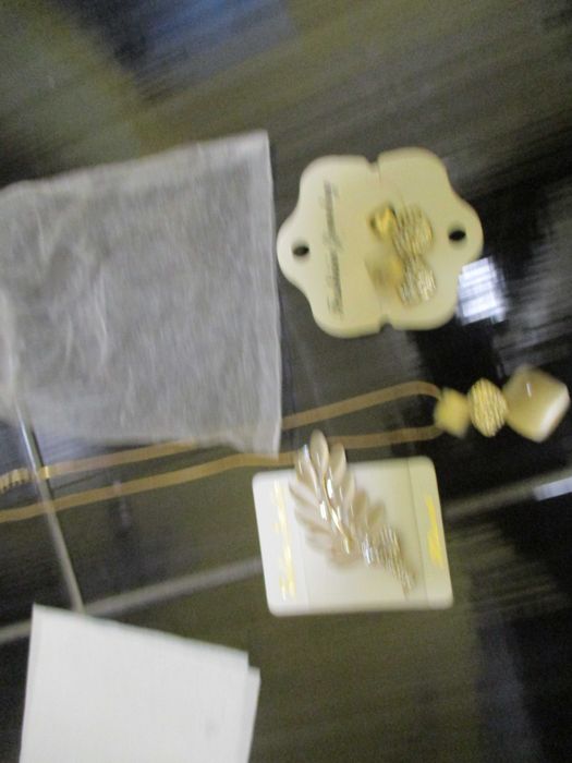 Бижута /Аксесоари