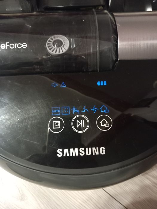 Vand Robot Aspirator Samsung SR20J9020U Pentru Piese