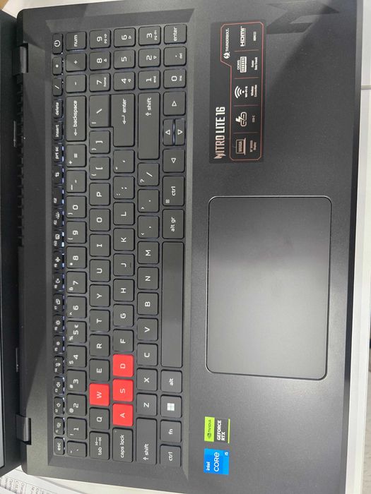 Acer NITRO LITE 16 (Shale Black edition)