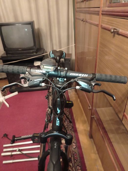 Гоночный велосипед XDS 380 Хакер.