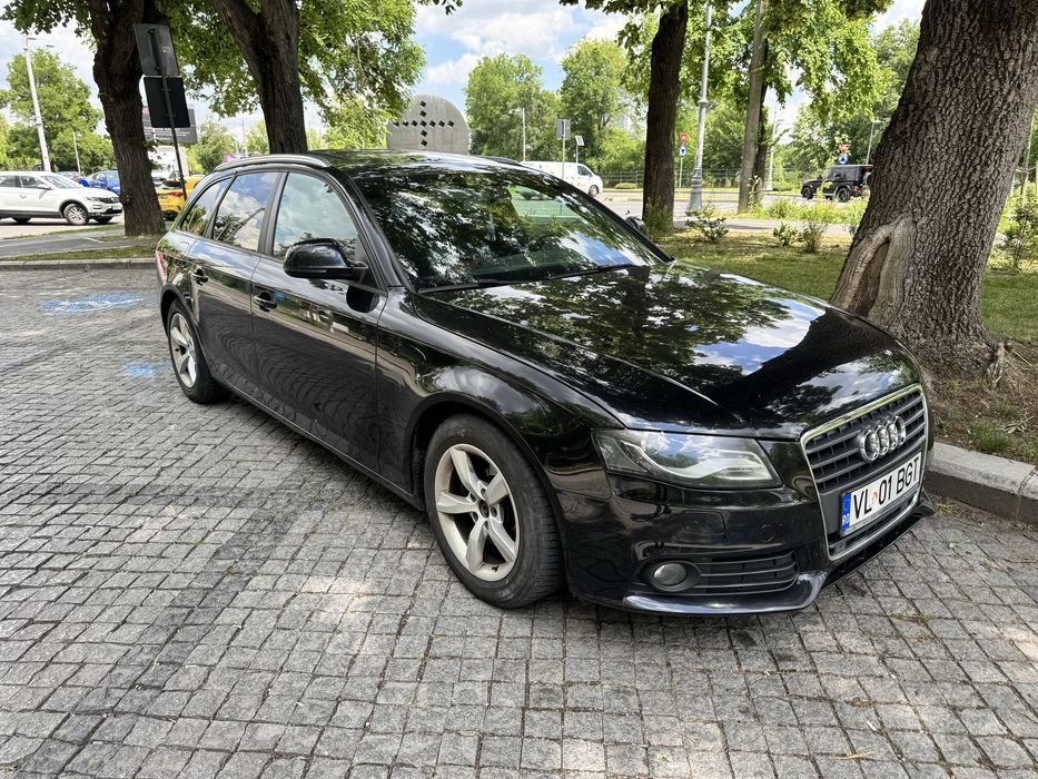 Audi A 4 B 8, model EXCLUSIV, hidramata, motor 2.0 CAGA 143 cai
