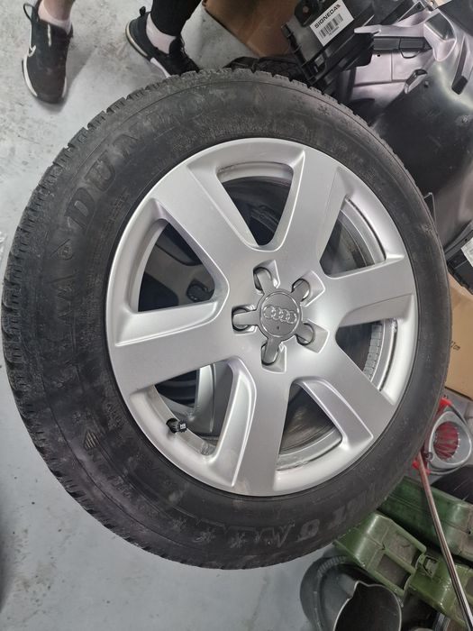 Гуми с Джанти за Audi A5,A6,A7 225/55 R17 Dunlop