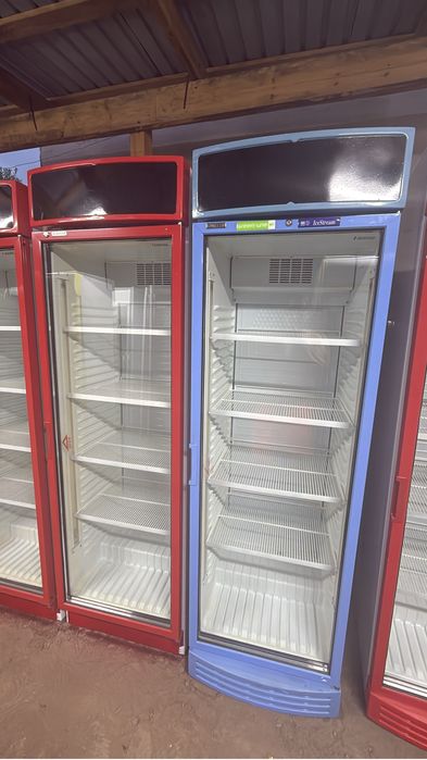 Витринные холодильники