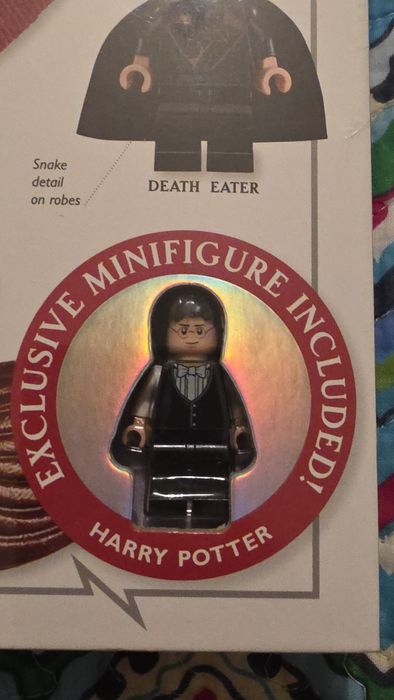 Лот от 4 бр. LEGO Harry Potter нови книги - с 2 бр. фигурки