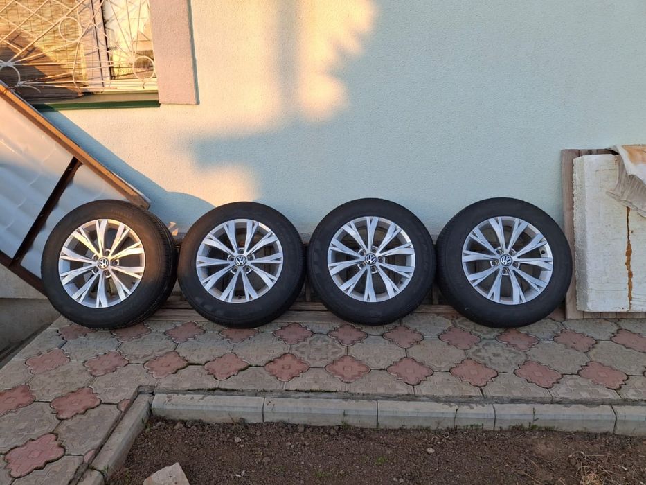 Продам комплект шины с дисками