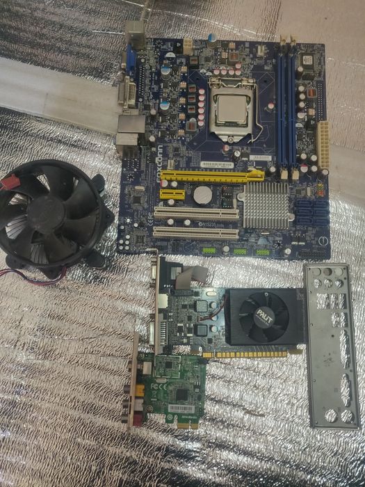 Комплект Материн плата LGA 1156 + Core i5-760 + Видеокарта 2GB + Кулер