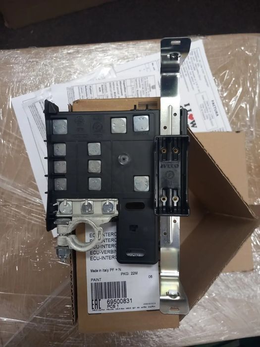 tablou sigurante borna 69500831 iveco daily borna plus piesa iveco