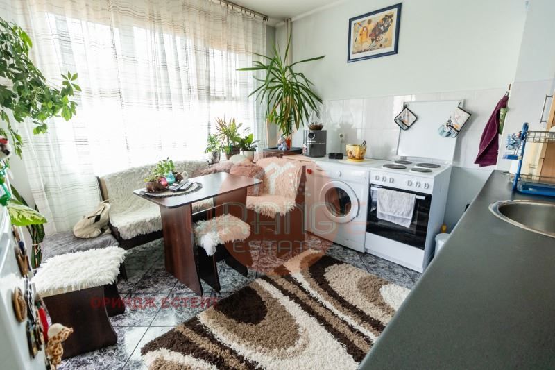 Продава се Тристаен апартамент в София, Обеля 1 - 89 кв.м за 2079 €/кв.м - Снимка #3