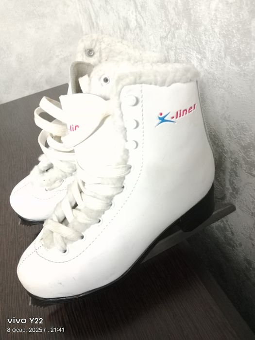 Продам коньки размер 34