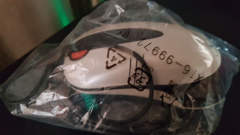 Desktop, cu mouse si tastatura