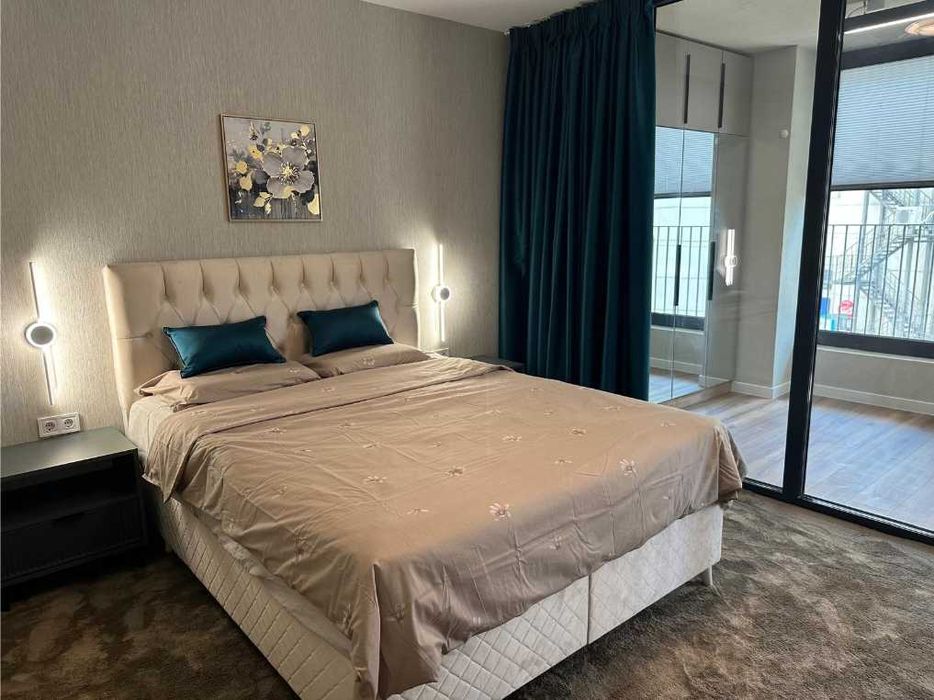 Дава се под наем Тристаен апартамент в Варна, Спортна зала - 141 кв.м за 1346.4 € - Снимка #7