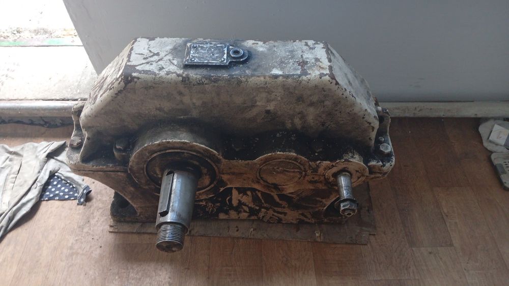 Электродвигатели,редукторы,мотор-редуктора