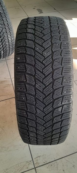 Продаются б/у зимние шины
