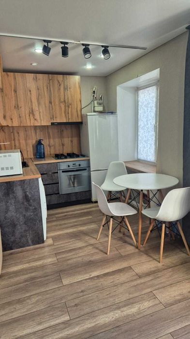 Продам двух комнатную квартиру