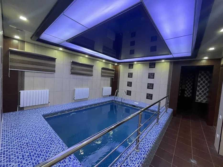Срочно Сдаю Луначарский 7 комн Участок 700.кв.м 118*