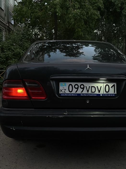 Мерседес 210 2.3 механика