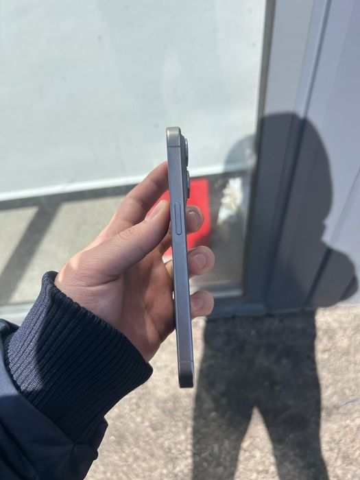 Продам Iphone 15 PRO 128GB
