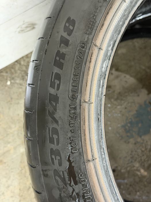 235/45/18 пара летние шины Dunlop
