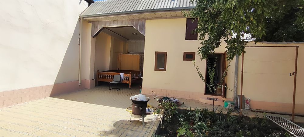 Hovli sotiladi 3,2 sotix