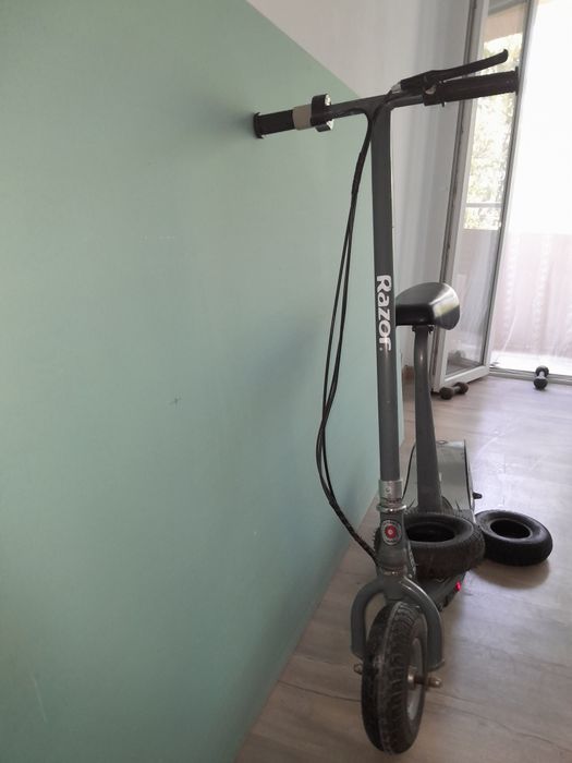 Ел. тротинетка  Razor  e 300