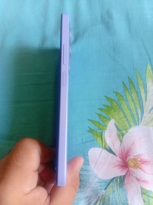 Redmi 15 sotiladi aybi yoʻq ishlashlari chotkiy