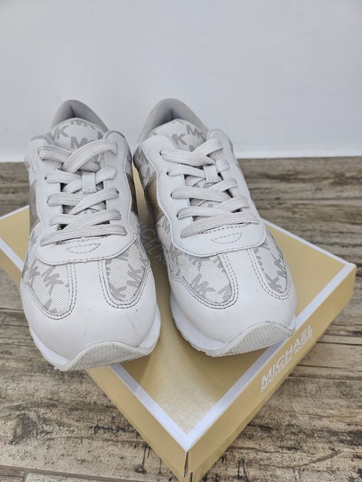 Маратонки Michael Kors размер 36