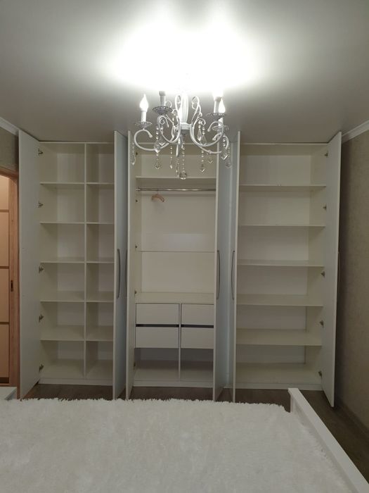 Продам 2 центр.  Район парка