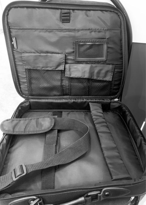 Сумка ноутбук продам