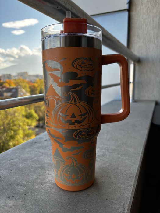 Гравирани Термочаши “Хелоуин” и “Котки в звездна нощ”