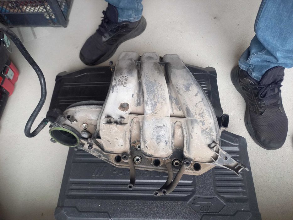 Табло и всмукателен колектор за VW Ъп , Шкода Ситиго , Сеат Мии