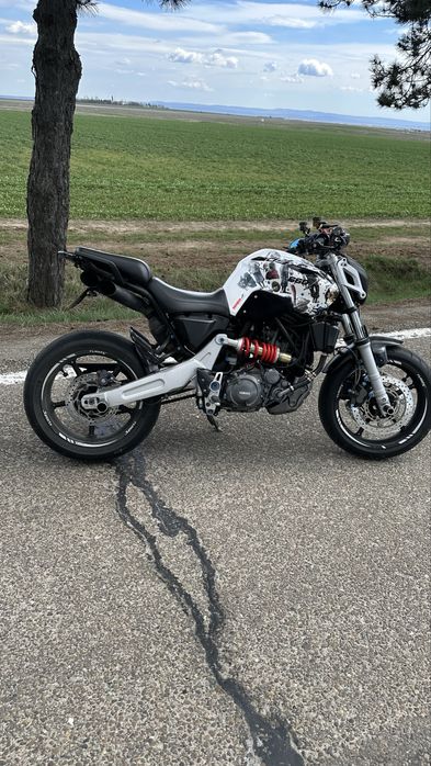 Yamaha Mt-03 660cc custom A2