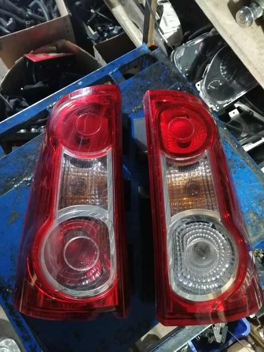 Продам фары на Ларгус