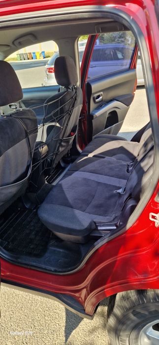 Mitsubshi Outlander 4 x 4