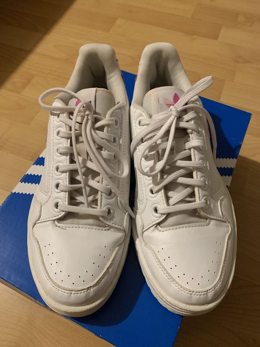 Adidas бели кецове