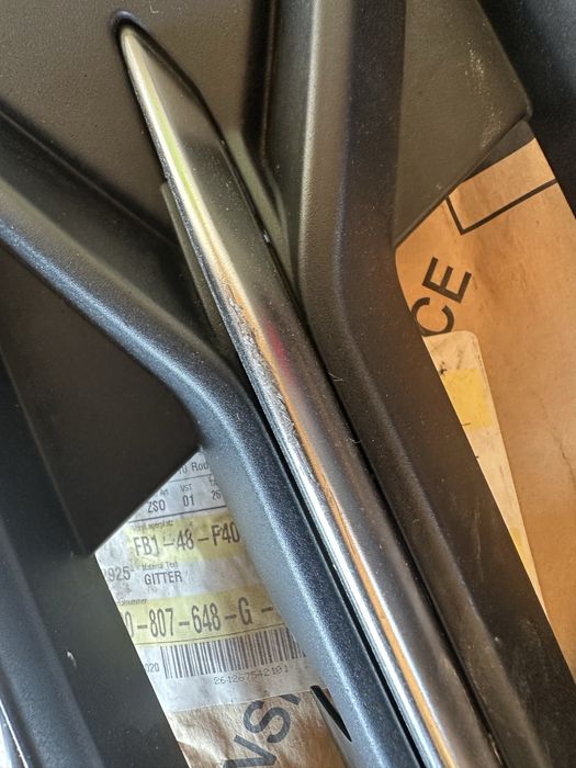 Audi A6 Allroad 4G лява решетка за броня